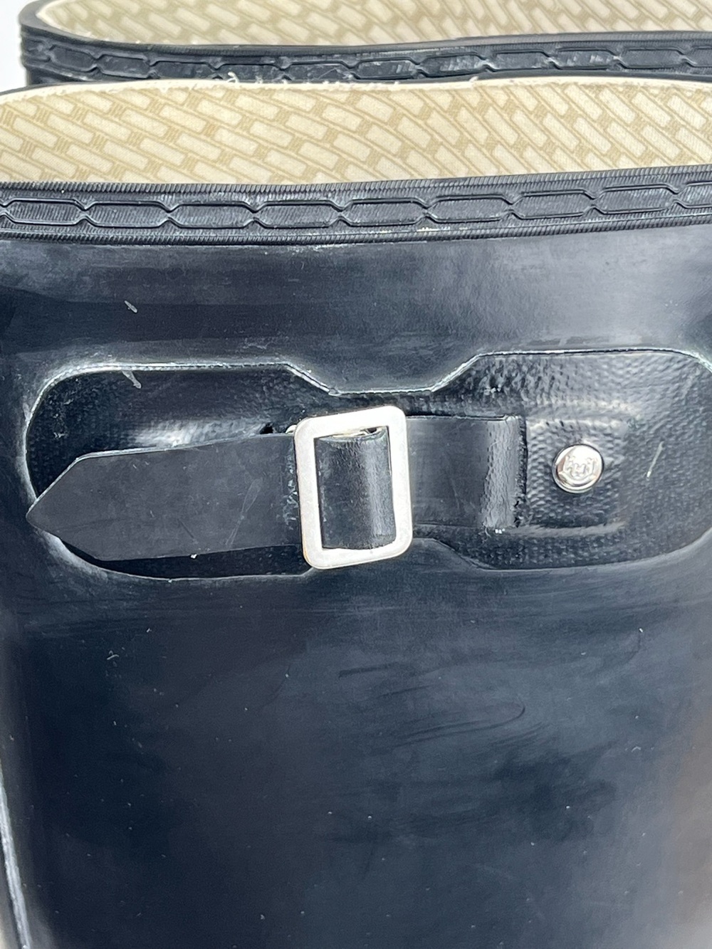 Hunter Black Tall Gloss Rain Boots - Picture 9 of 13